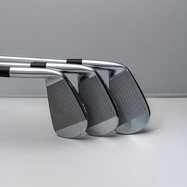 Pre-Owned Mizuno Pro 243 Irons 4-PW w/ Project X LZ 6.0 Shaft