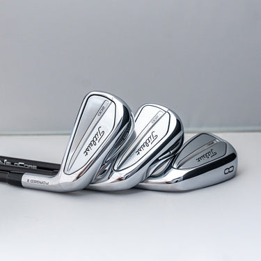 Pre-Owned Titleist T200 Iron Set 6-PW + W w/ Fujikura Axiom 75I R2 Shaft
